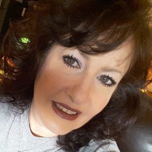 Meet your Posher, Suzanne